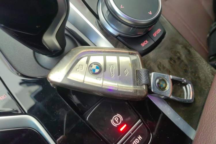 Used BMW 5 Series 2021 530Li Leading Model M Sport Package Vehicle Key