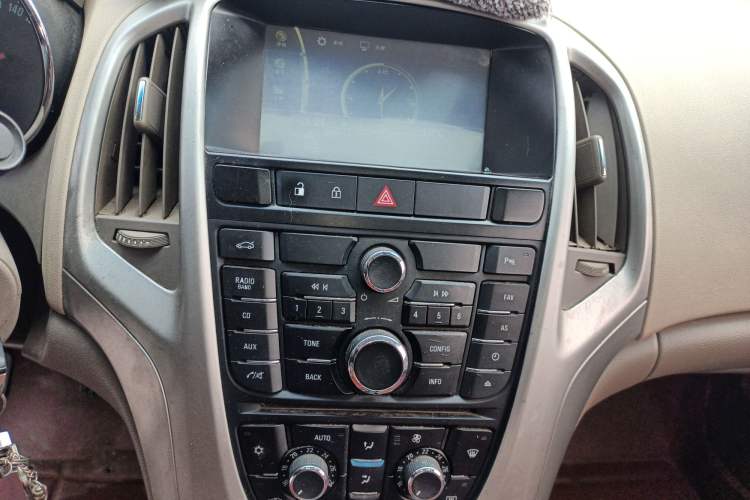 Used Buick GT 2012 GT 1.6L Manual Entry-Level Model