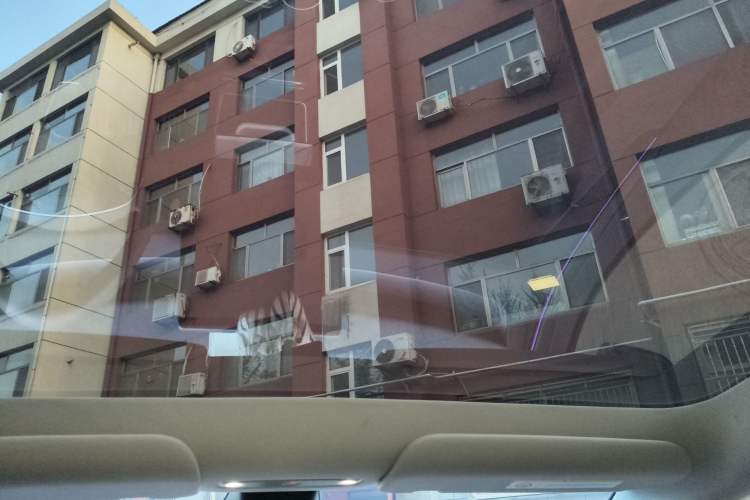 Used Tesla Model Y 2025 Rear-Wheel-Drive Version