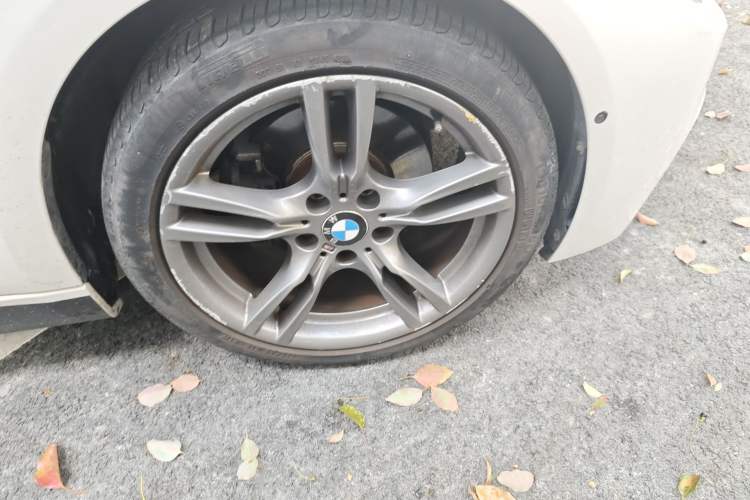 Used BMW 3 Series 2019 320Li M Sport Night Edition Right Front Wheel Hub