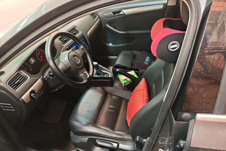 Used Volkswagen Sagitar 2012 1.6L Automatic Comfort Edition