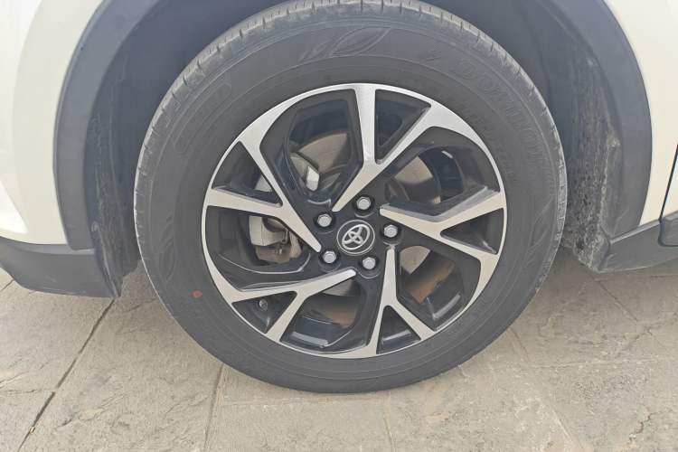 Used Toyota C-HR 2020 2.0L Leading Edition
