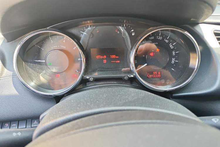 Used Peugeot 3008 2013 2.0L Manual Classic Edition
