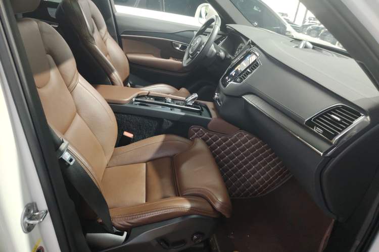 Used Volvo XC90 2022 B6 Zhiya Luxury 7-Seater