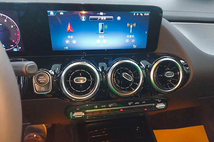 Used Mercedes-Benz GLA 2024 GLA 200 Audio And AC Panel