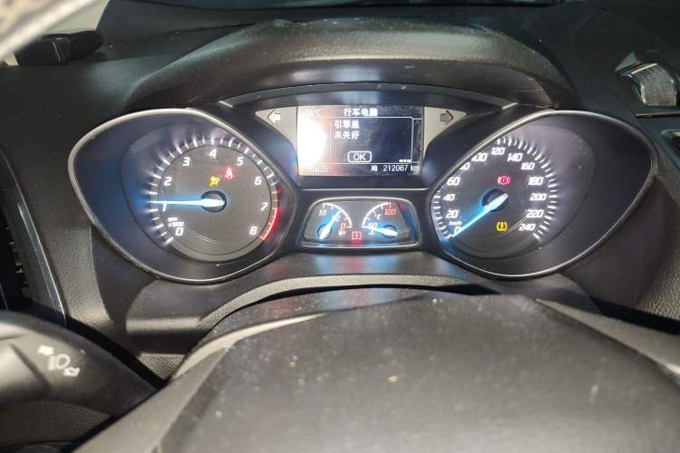 Used Ford Kuga 2013 2.0L GTDi Four-Wheel-Drive Sport Model Instrument Cluster