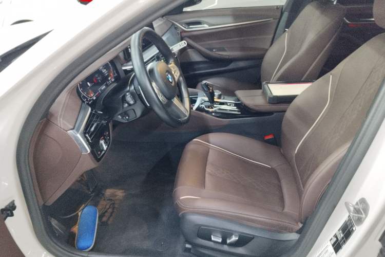 Used BMW 5 Series 2022 Second Facelift 530Li Leading Edition M Sport Package
