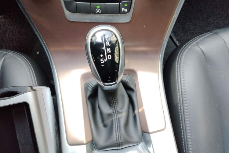 Used Volvo XC60 2017 T5 Smart Upgrade Edition