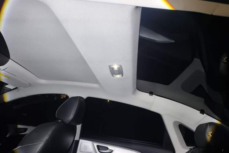 Used Roewe i6 MAX New Energy 2020 1.5T PHEV Cool & Spacious Skyroof Intelligent Drive Supreme Edition
