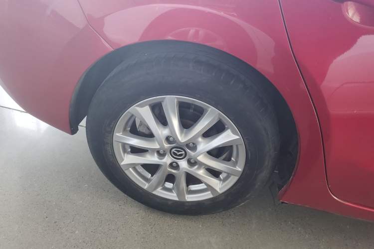 Used Mazda Mazda 3 Axela 2016 Sedan 1.5L Automatic Comfort Model
