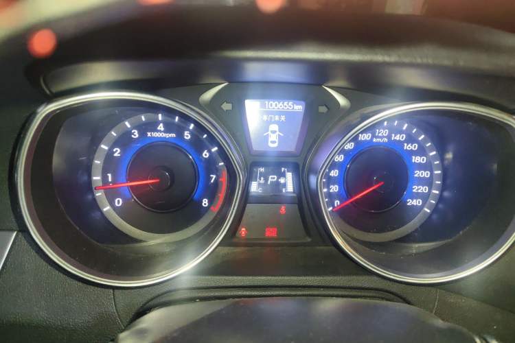 Used Hyundai Elantra (5th Generation / Langdong) 2015 1.6L Automatic Luxury Model