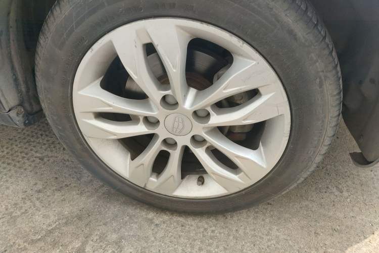 Used Geely Auto Emgrand 2015 Sedan 1.5L CVT Upward Version