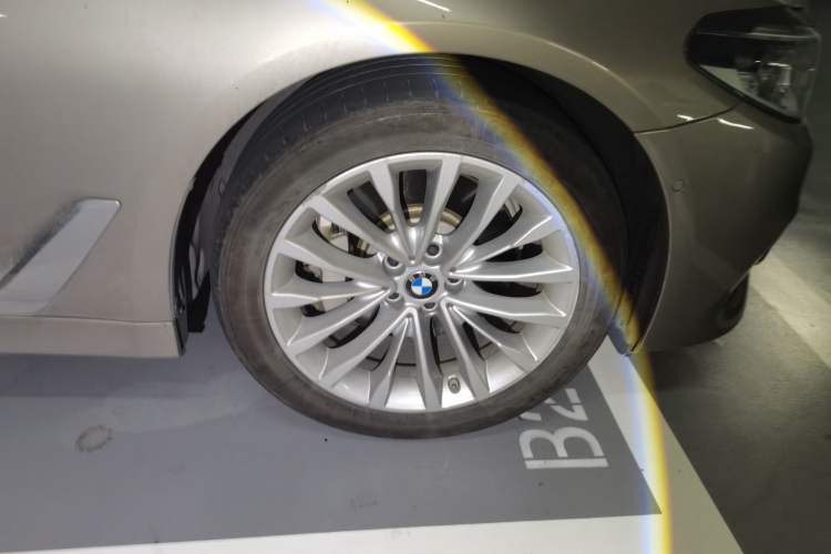 Used BMW 5 Series New Energy 2020 Mileage Upgrade Version 530Le Luxury Package