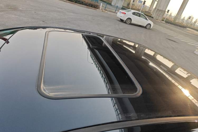 Used Bestune B70 2014 2.0L automatic luxury version
