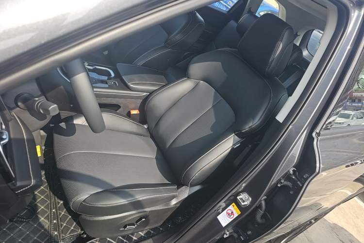 Used CHANGAN CS75 2026 Model PRO 1.5T DCT Prestige 7-Seater
