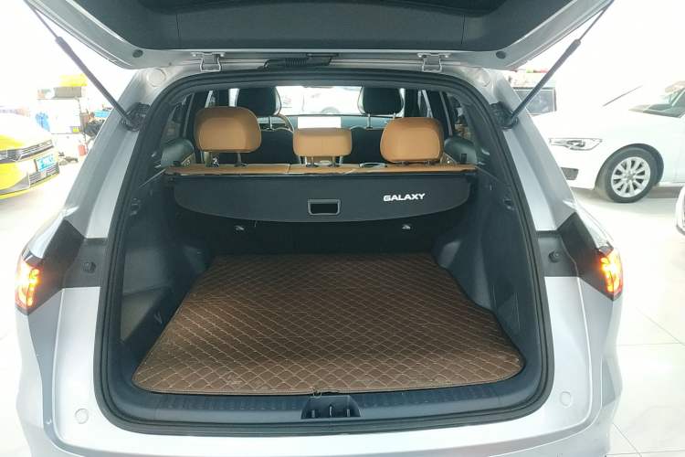 Used Geely Galaxy Galaxy Xingjian 7 EM-i 2025 120km Launch+ Version