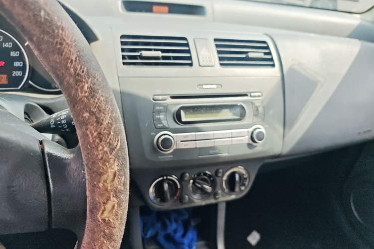 Used Suzuki Swift 2013 1.5L Manual Standard Edition
