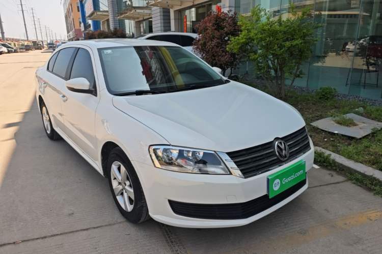 Used Volkswagen Lavida 2013 Revised Classic 1.6L Manual Fashion Edition Front Right 45 Deg