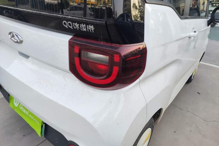 Used Chery QQ Ice Cream 2022 170km Sundae Phosphate Lithium-Ion
