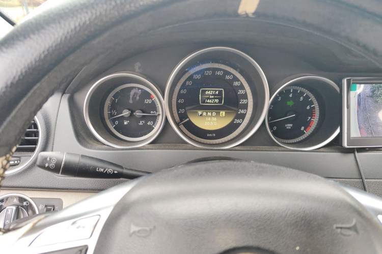 Used Mercedes-Benz C-Class 2010 C 180K Classic model