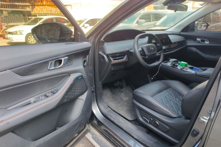 Used Changan UNI-K iDD 2022 Blue Whale iDD 130km 1.5T Excellence Model