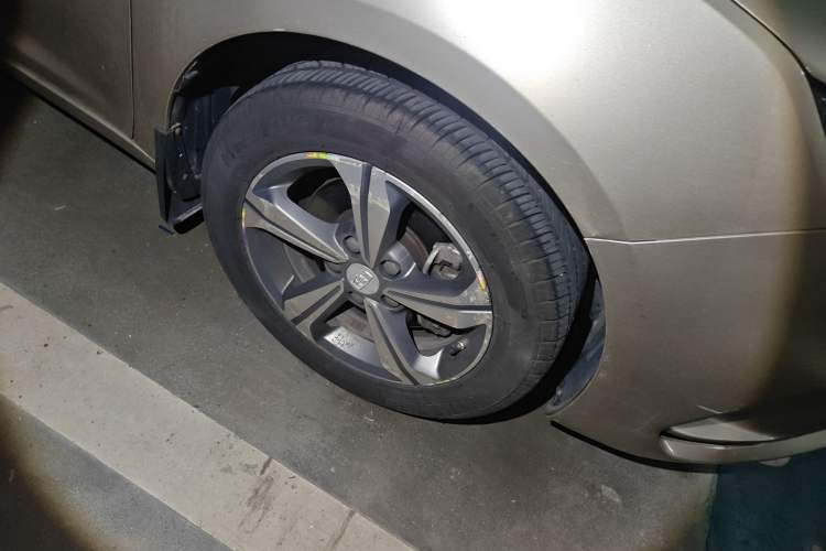 Used Geely Auto Emgrand GL 2018 1.4T DCT Elite Smart Connectivity Version
