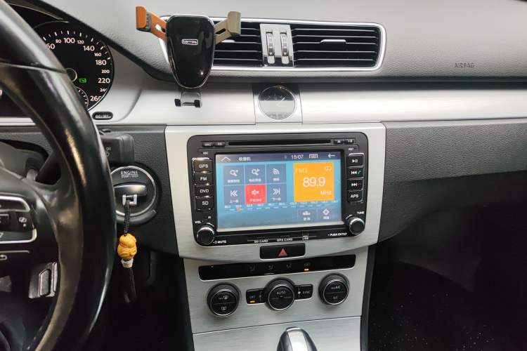 Used Volkswagen Magotan 2016 1.8TSI Smart Enjoyment Leading Model
