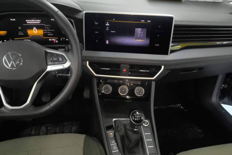 Used Volkswagen Sagitar 2023 200TSI Manual Flyover Edition Audio And AC Panel