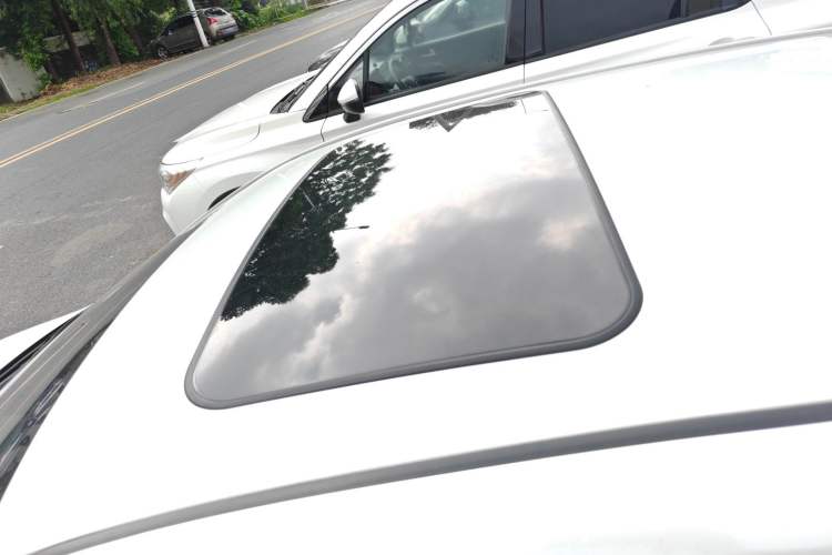 Used Toyota Levin 2021 Dual-Motor 1.8H E-CVT Sport Edition
