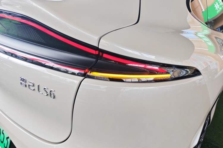 Used IM LS6 2023 Max Standard Edition Right Rear Taillight