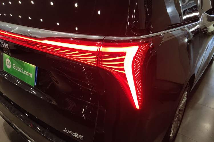 Used Buick Century 2023 2.0T Six-Seater Yinshi Edition
