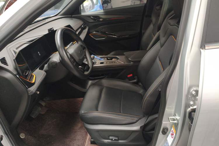 Used CHANGAN OSHAN X5 PLUS 2023 Revised 1.5T DCT Excellence Edition Left Front Seat