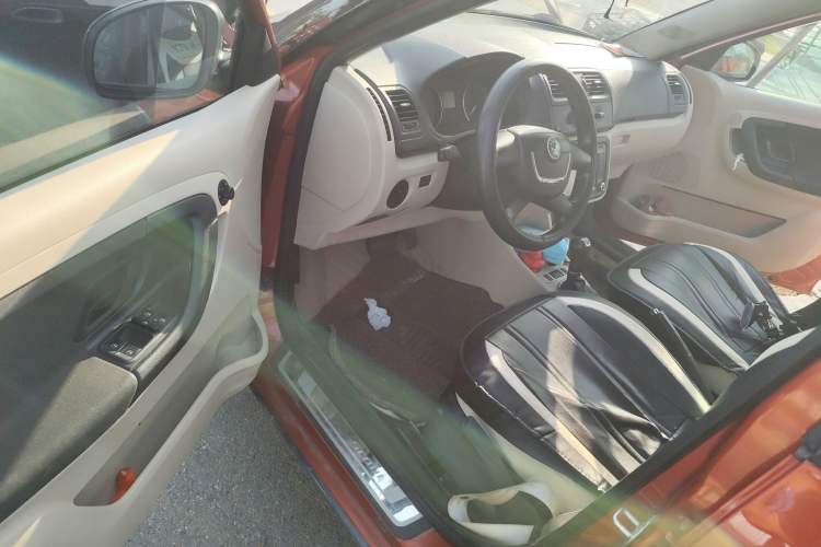 Used Skoda Fabia 2012 1.6L Scout
