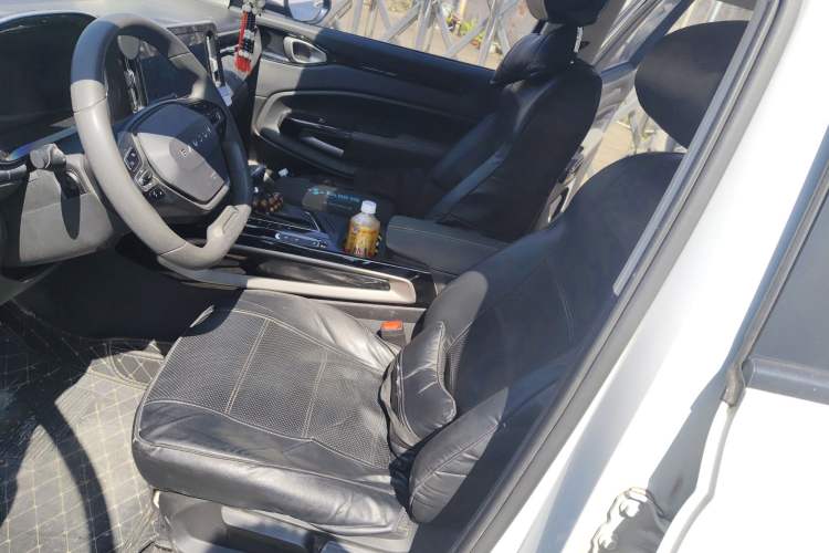 Used Baojun RM-5 2019 1.5T CVT Elite Version with 24-Hour Online Service 6 Seats
