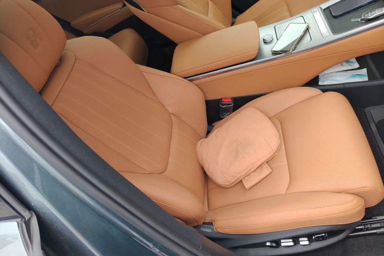 Used BYD Han L 2025 DM-p Four-Wheel-Drive LiDAR Flagship Model Right Front Seat