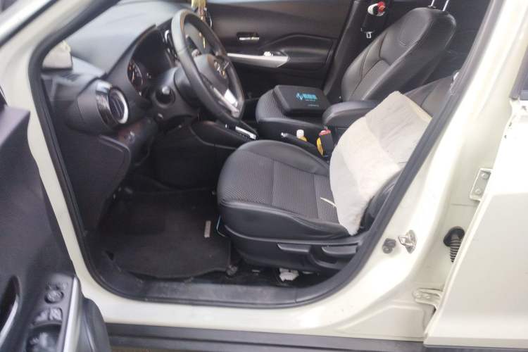 Used Nissan Kicks 2019 1.5L CVT Smart Connect Luxury Edition
