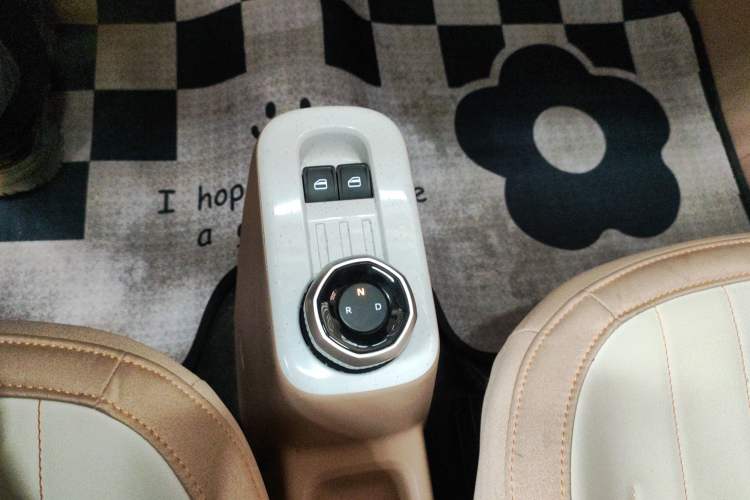 Used Geely Galaxy Panda 2023 Panda Mini 200km Endurance Bear