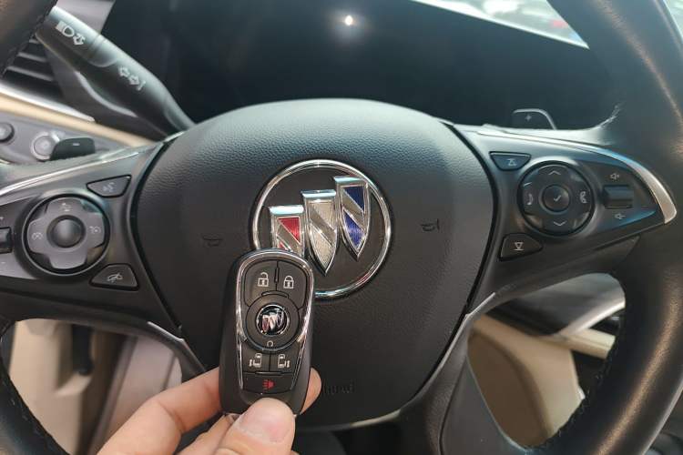 Used Buick GL8 2023 ES Lu Zun Deluxe Model