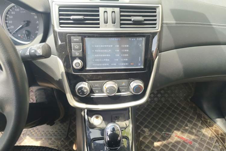 Used Nissan Tiida 2016 1.6L CVT Smart Drive Edition
