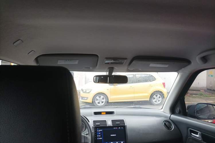 Used Suzuki Swift 2016 1.5L Automatic Fashionable Coolplay Edition Headliner