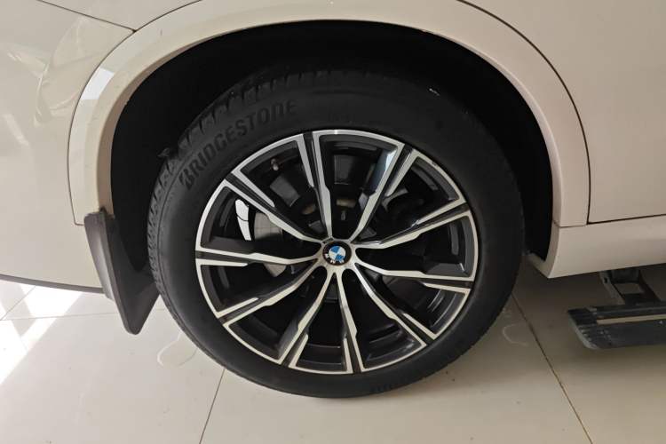 Used BMW X5 2019 xDrive40i M Sport U.S. specification
