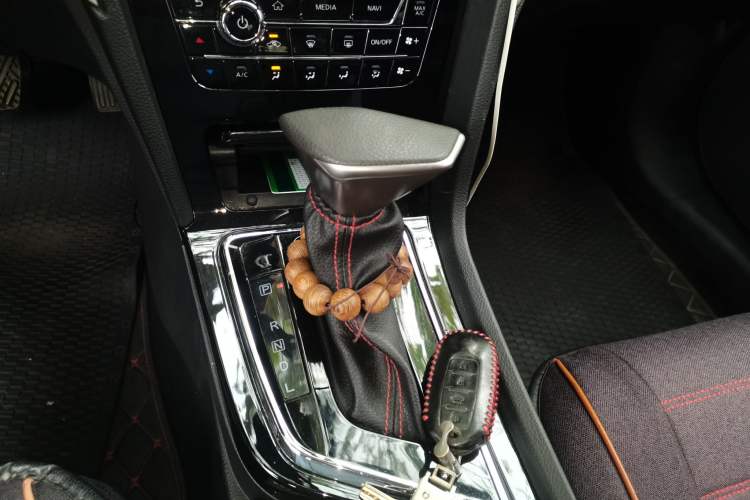 Used Venucia D60 2018 1.6L CVT Smart Connect Elite Edition