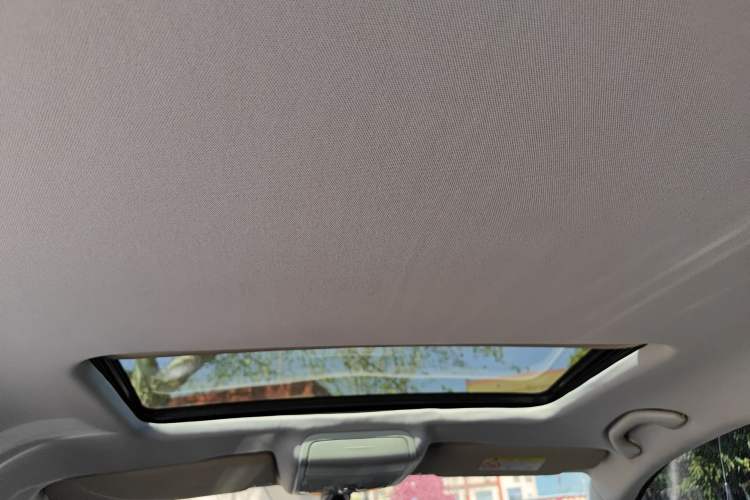 Used Volkswagen Sagitar 2018 1.6L Automatic Comfort Model Headliner