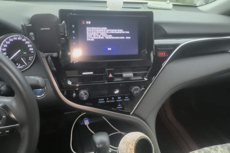 Used Toyota Camry 2021 Dual-Motor 2.5 HGVP Leading Edition Audio And AC Panel