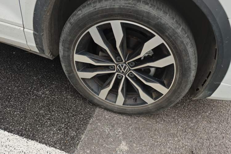 Used Volkswagen T-ROC 2022 280TSI DSG Two-Wheel Drive R-Line Pro PLUS