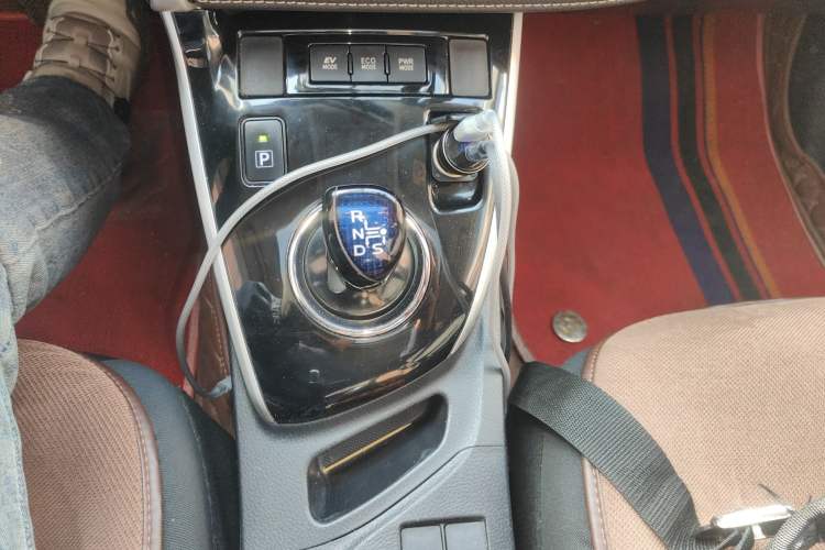 Used Toyota Corolla 2017 Revised Dual-Engine 1.8L E-CVT Elite Edition Gear Lever