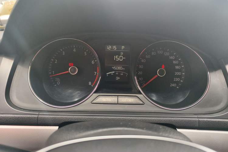 Used Volkswagen Gran Lavida 2017 180TSI DSG Comfort Edition Odometer Close Up