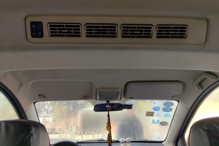 Used Dongfeng Fengon 360 2015 1.5L Manual Comfort 7-Seater National Emission Standard V Headliner