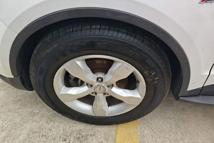 Used Zotye Domy X5 2015 1.5T Manual Luxury Version China IV Standard