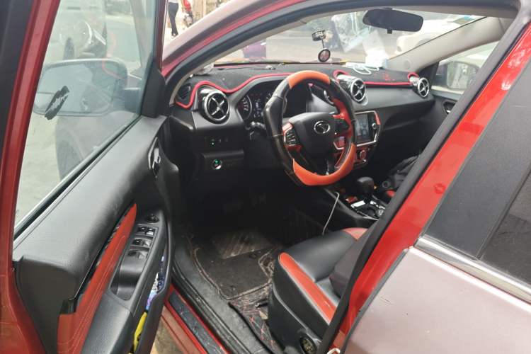 Used Soueast DX3 2016 1.5T SRG CVT Flagship Edition
